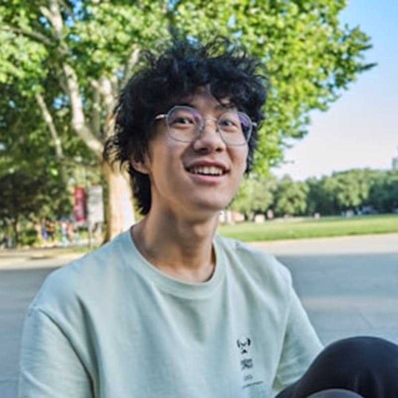 “Living here has been easy from day one. Everything you need is already set up, and the layout just works. It’s quiet when you need it to be, but still close to everything around campus. Honestly, it just makes daily life simpler, which is exactly what I was looking for.”