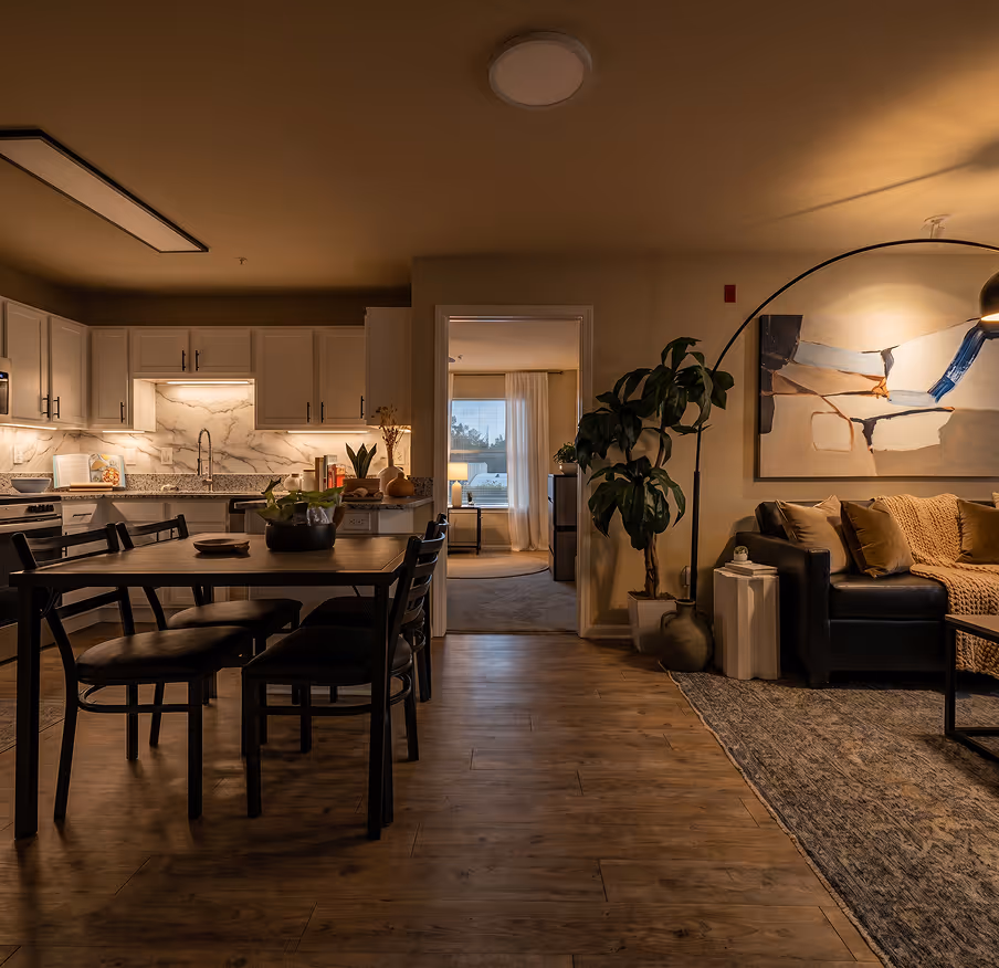 Discover student apartments at 21 Oaks in Columbia, SC. Clean, well-designed units near campus with private bedrooms and shared spaces. Schedule a tour today.