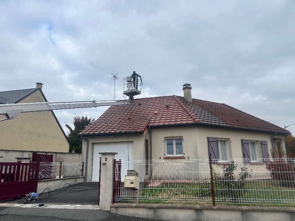 Nettoyage de toiture en tuiles à Saint-Florent-sur-Cher