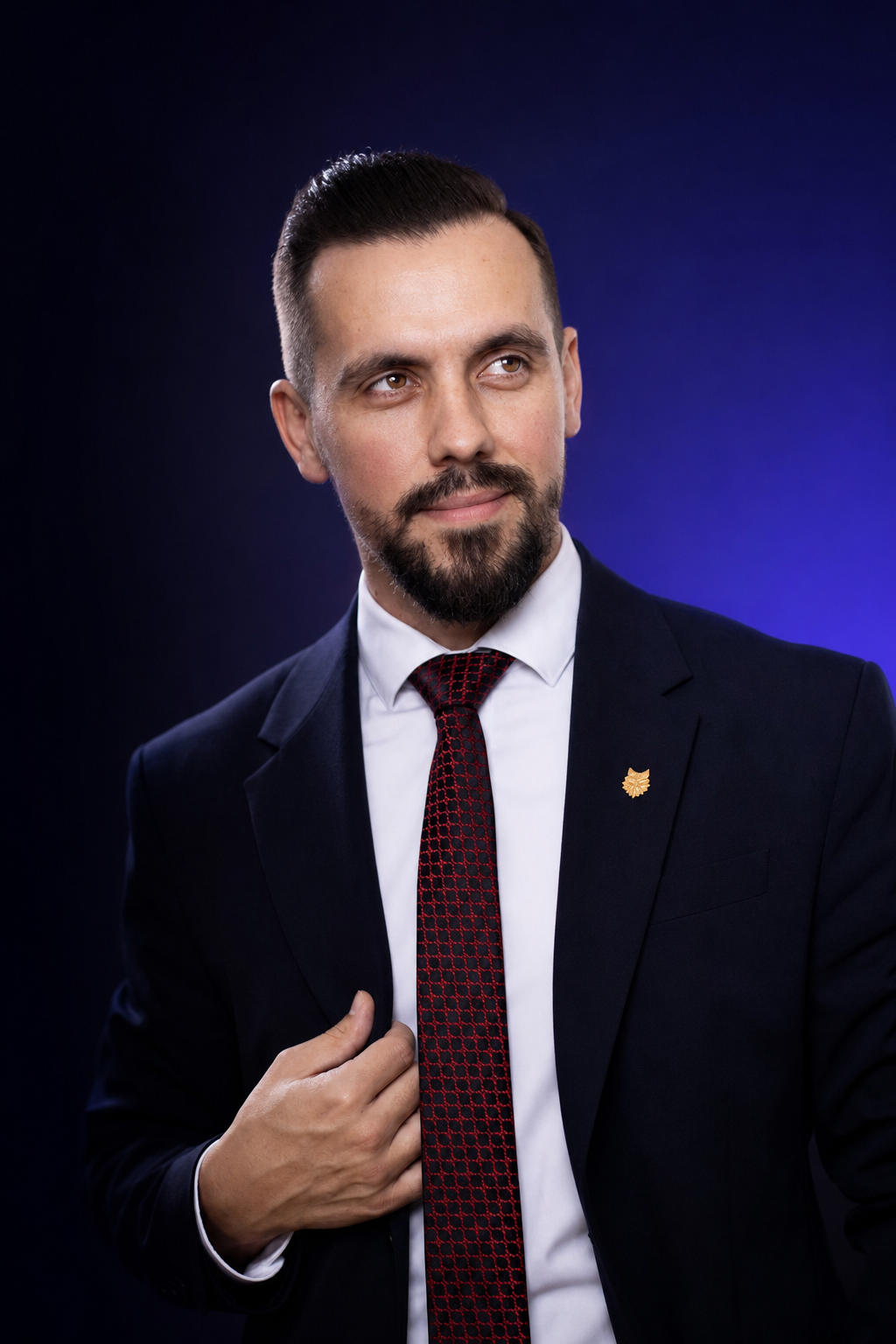 Leader Image