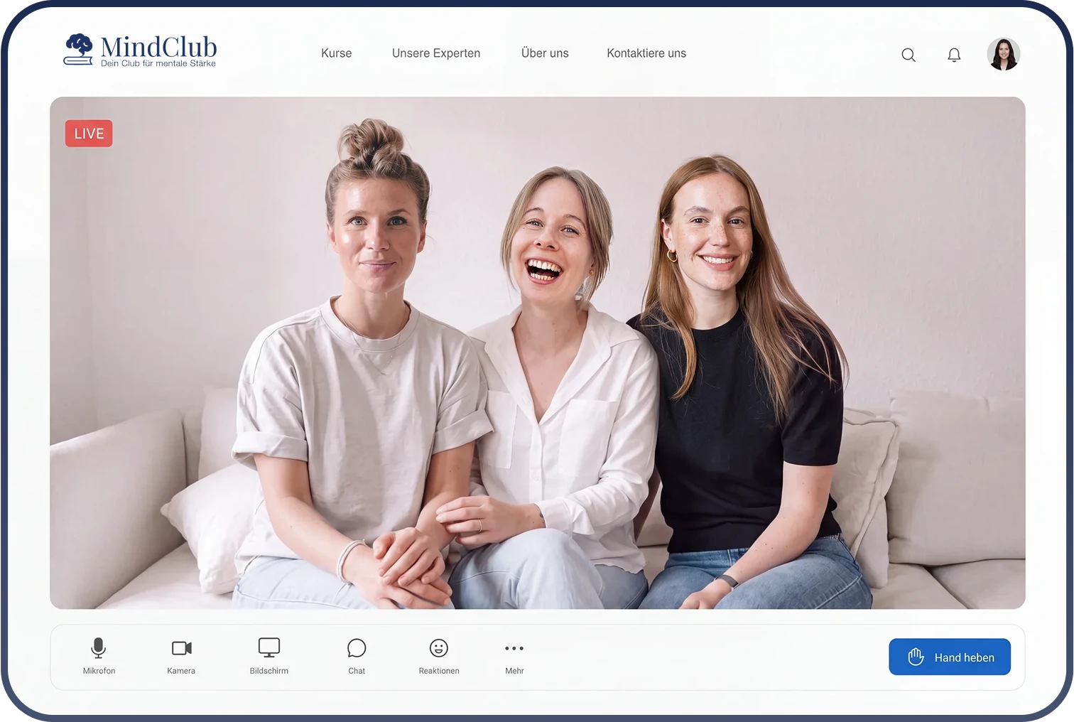 Drei MindClub-Psychologinnen in einer laufenden Video-Konferenz