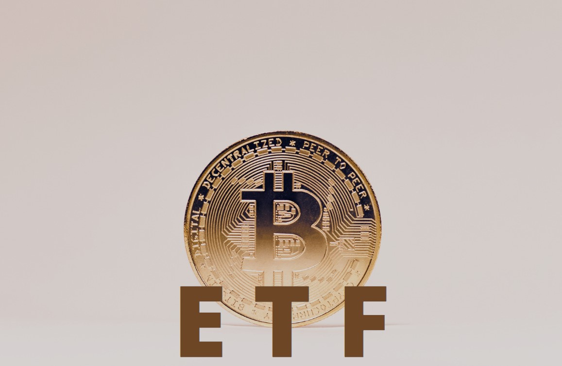 ETF crypto et ETF Bitcoin : avantages et inconvénients pour l'investisseur