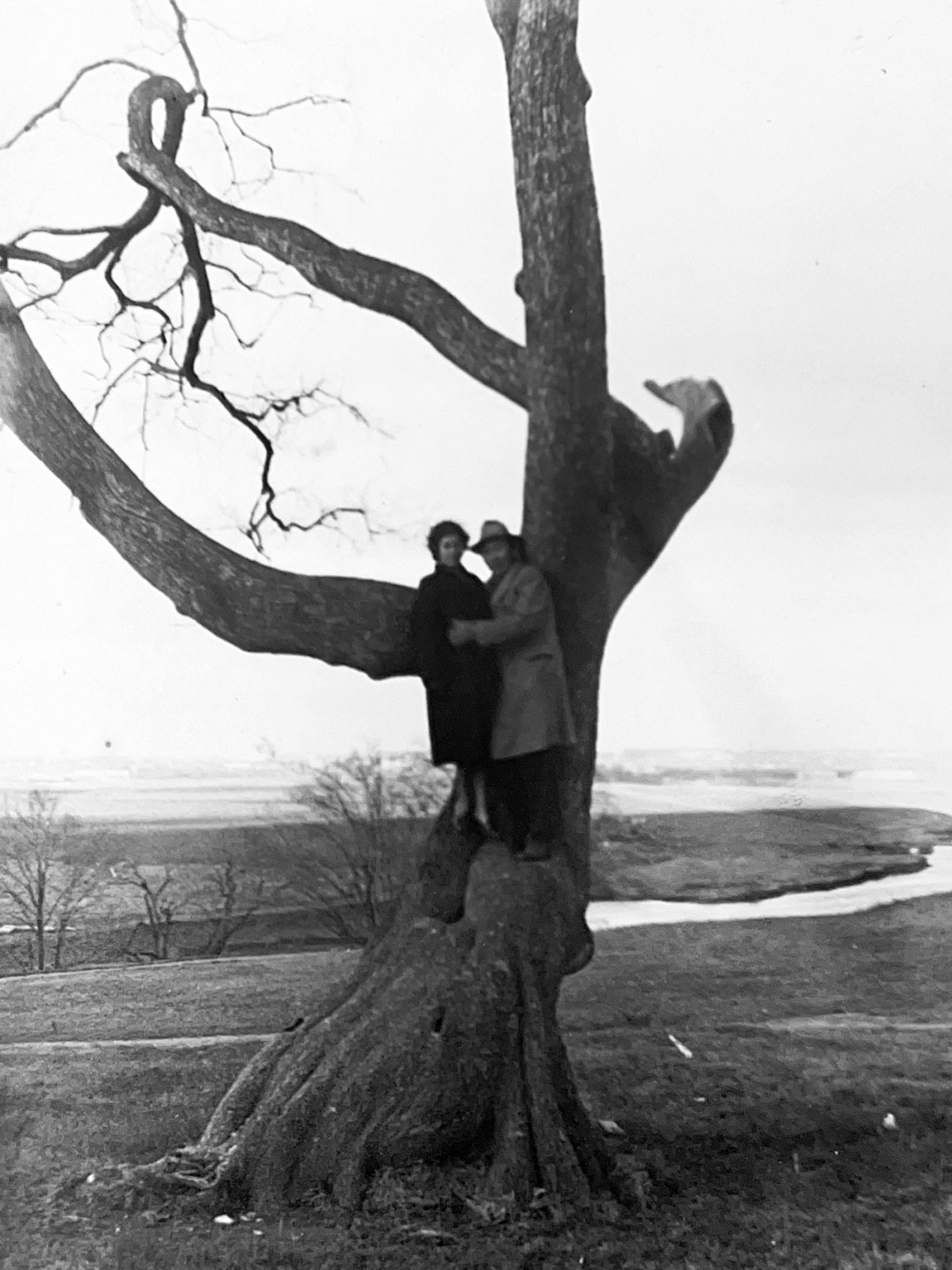 Bidija Dandarons un Natalija Kovrigina, 1957. gada janvāris