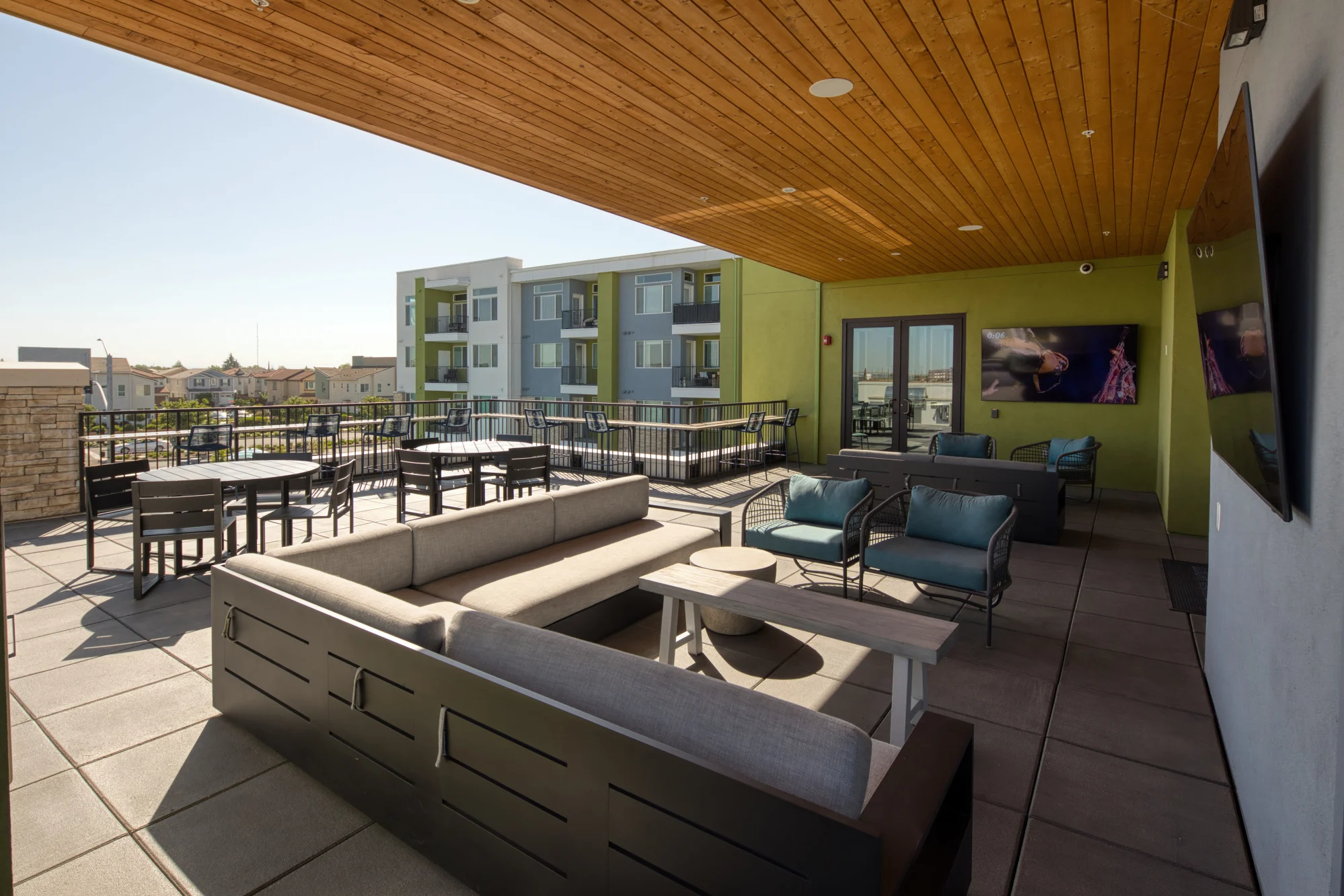 Rooftop lounge