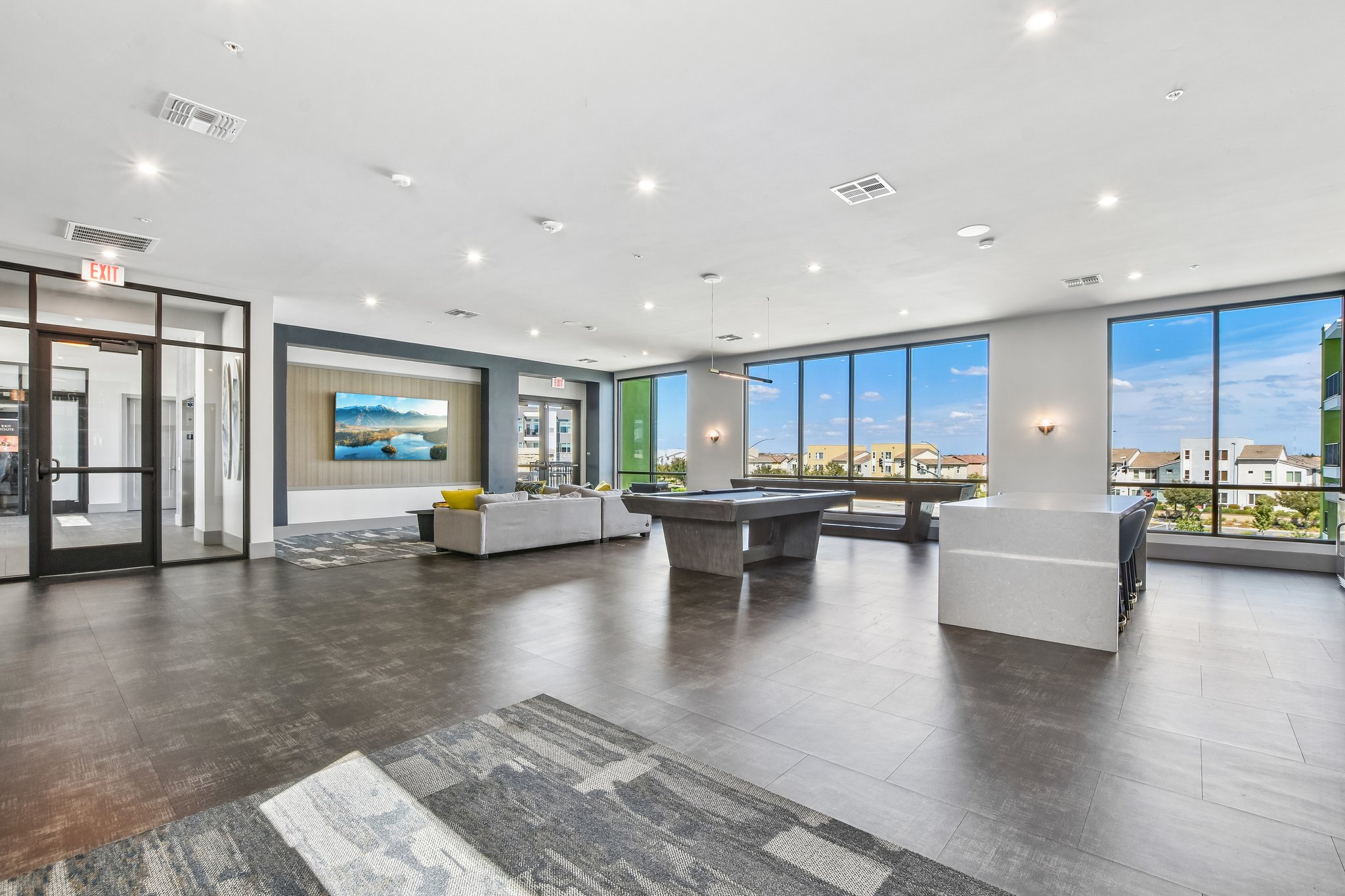 Resident Lounge with Pool Table