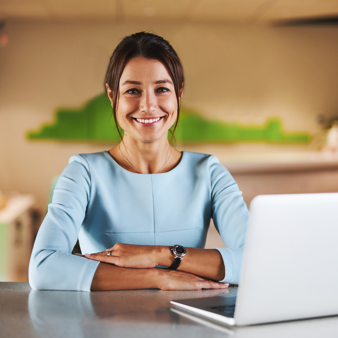 An Ommpo advocate at her desk, ready to help