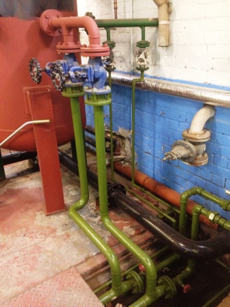 Fluid storage vessel