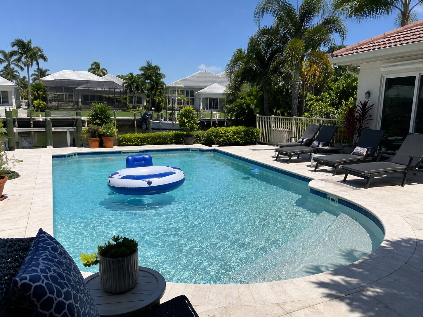 How to Tell If Your Boca Raton Pool Has a Leak