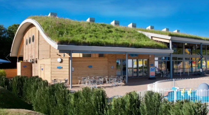 Video: Peppa Pig World Building at Paultons Park
