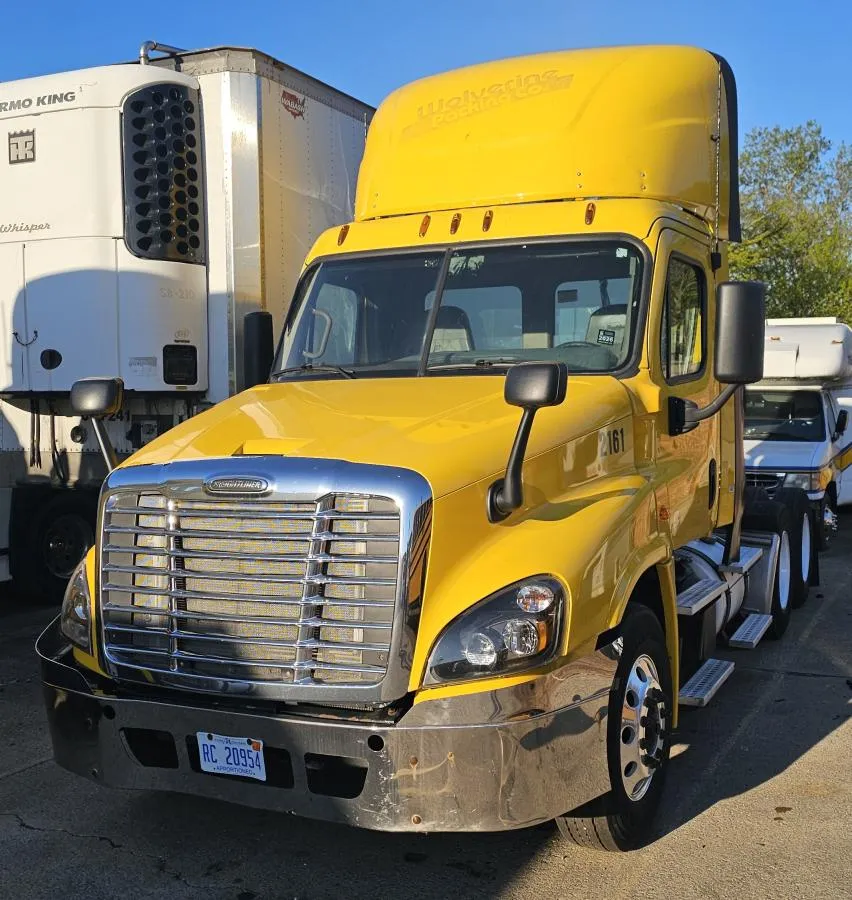 2016 Freightliner Cascadia for sale - Unit 2161 exterior front view