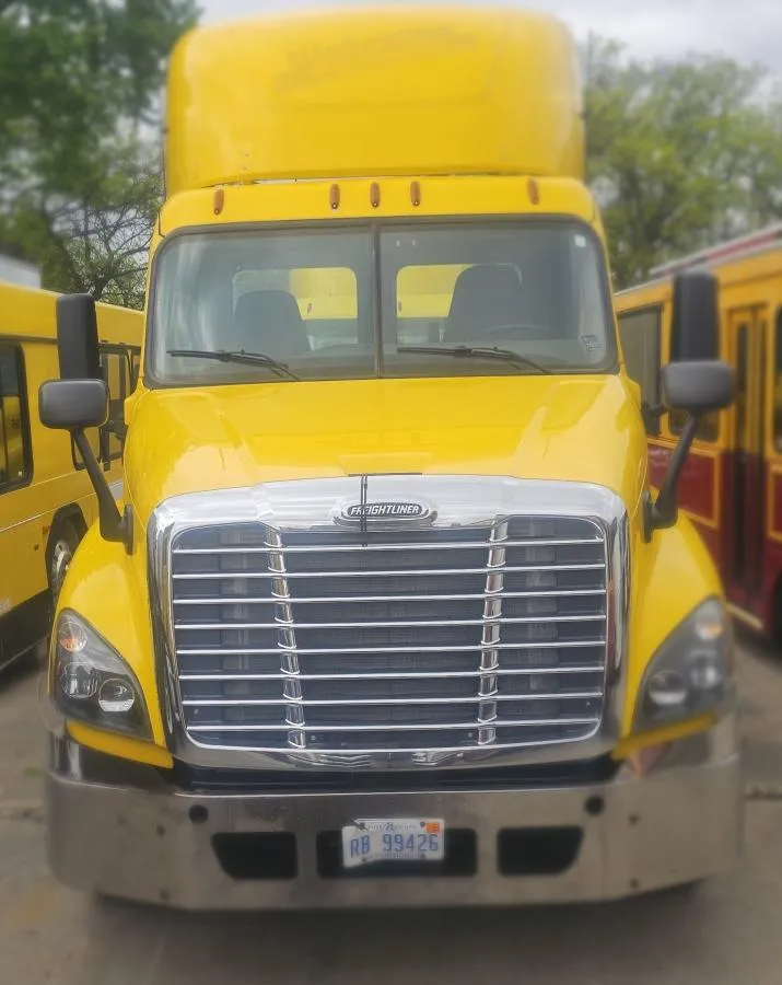 2016 Freightliner Cascadia Unit 2163 - passenger side exterior
