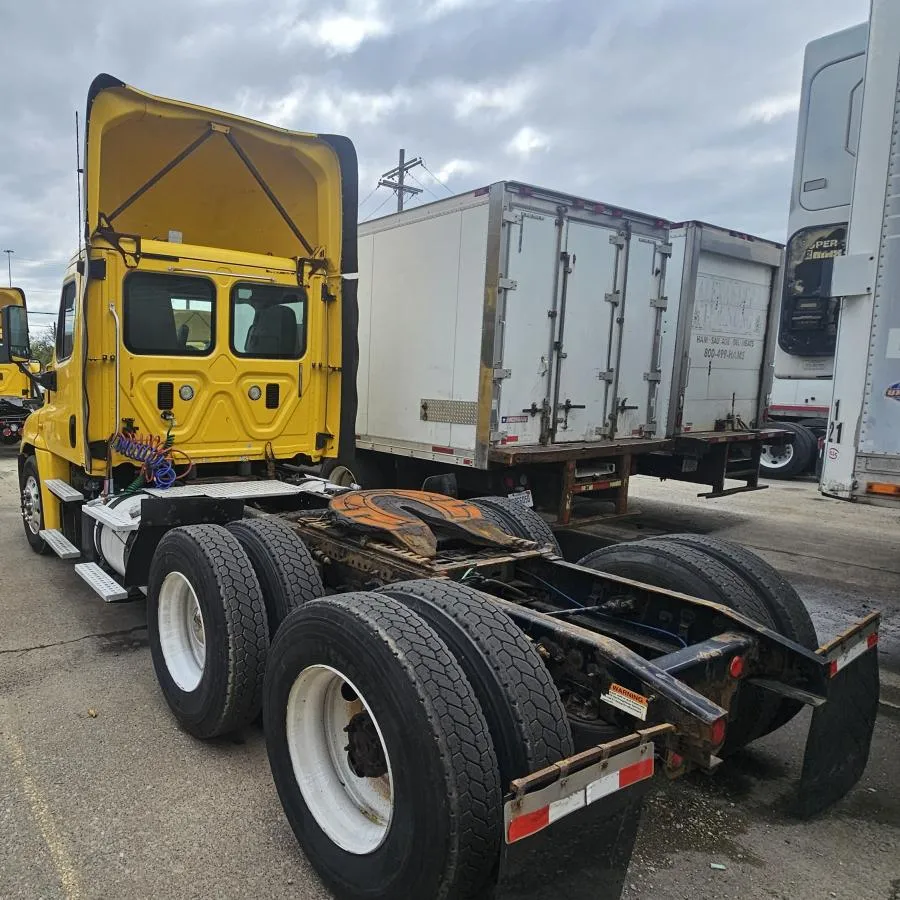 2016 Freightliner Cascadia Unit 2166 - rear frame