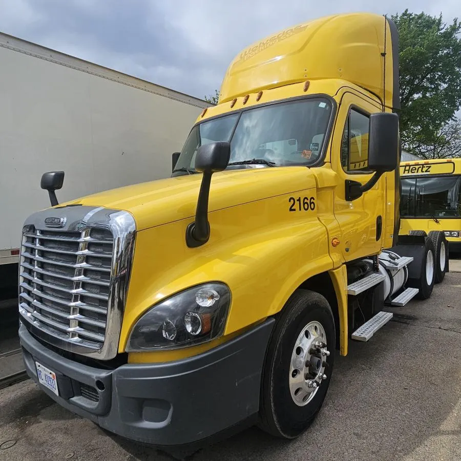 2016 Freightliner Cascadia for sale - Unit 2166 exterior front view