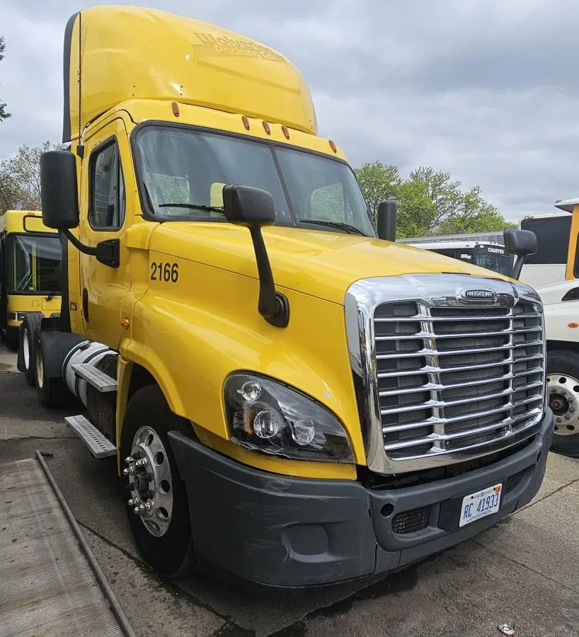 2016 Freightliner Cascadia Unit 2166 - passenger side exterior