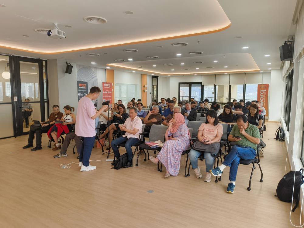 Andrew Anderson leading an ambty masterclass in Kuala Lumpur