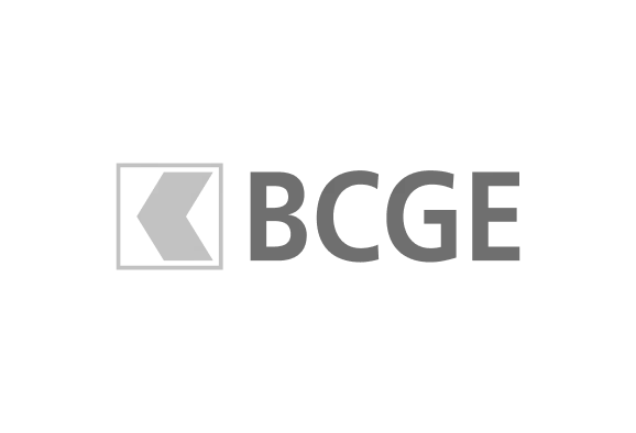 Logo stylisé avec des formes géométriques formant les lettres BCGE.