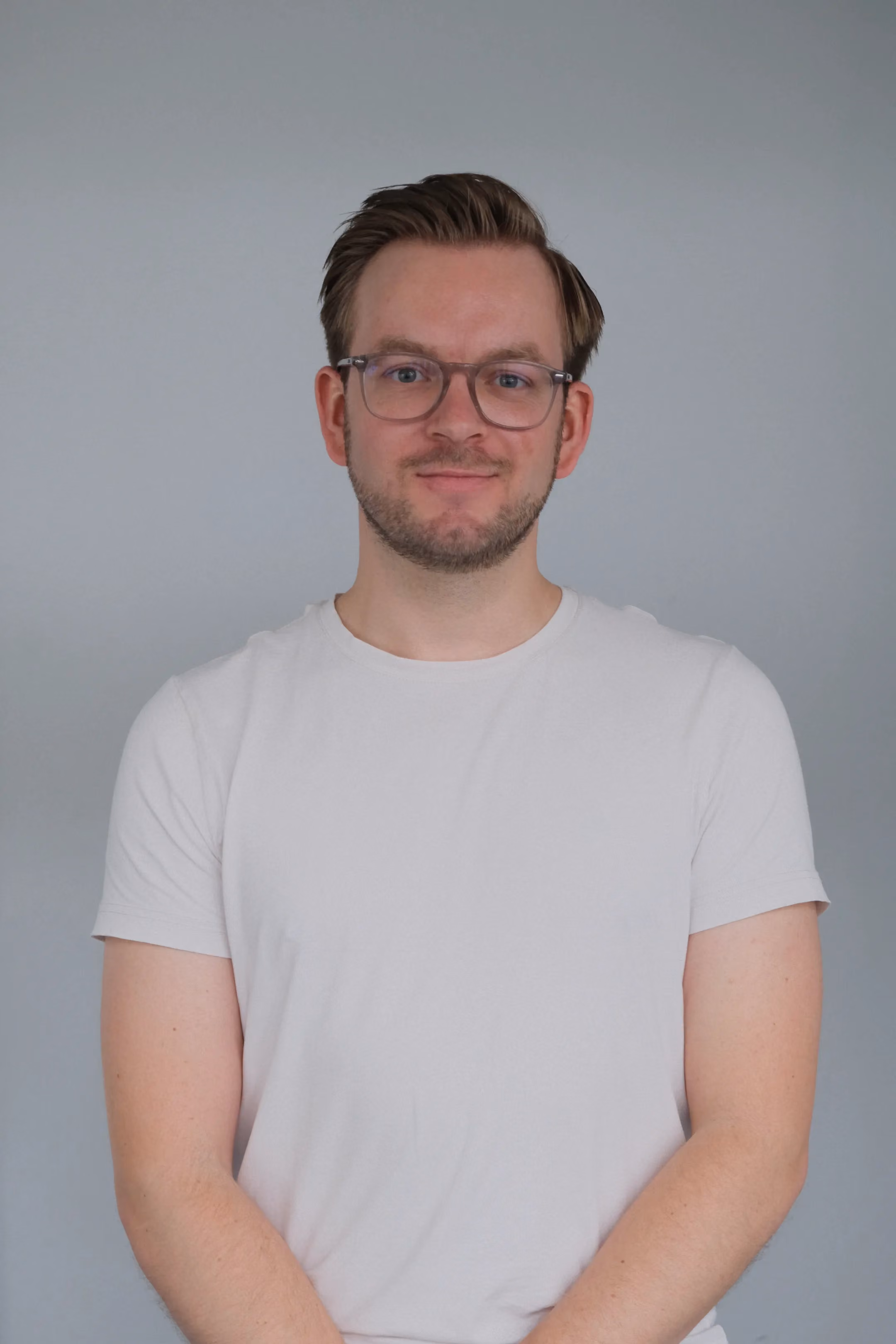 Porträt eines Atira-Teammitglieds