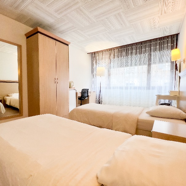AUS shared student room