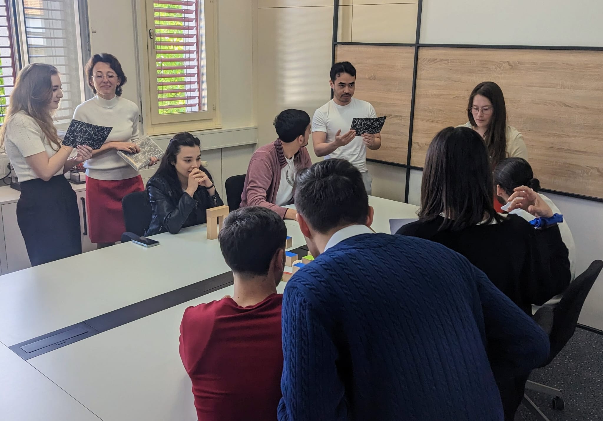 AUS students collaborating on campus