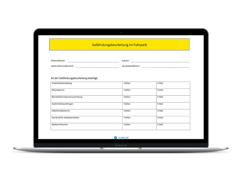 Gefährdungsbeurteilung Vorlage auf Laptop geöffnet