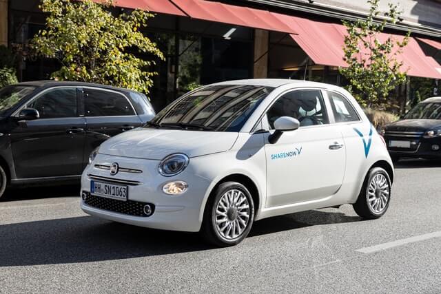 Carsharing Fahrzeug als Teil von Mobilitätsbudgets