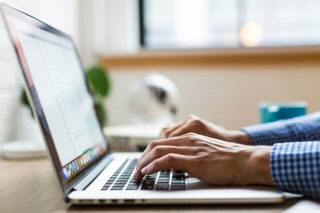 Routenplaner wird an PC genutzt