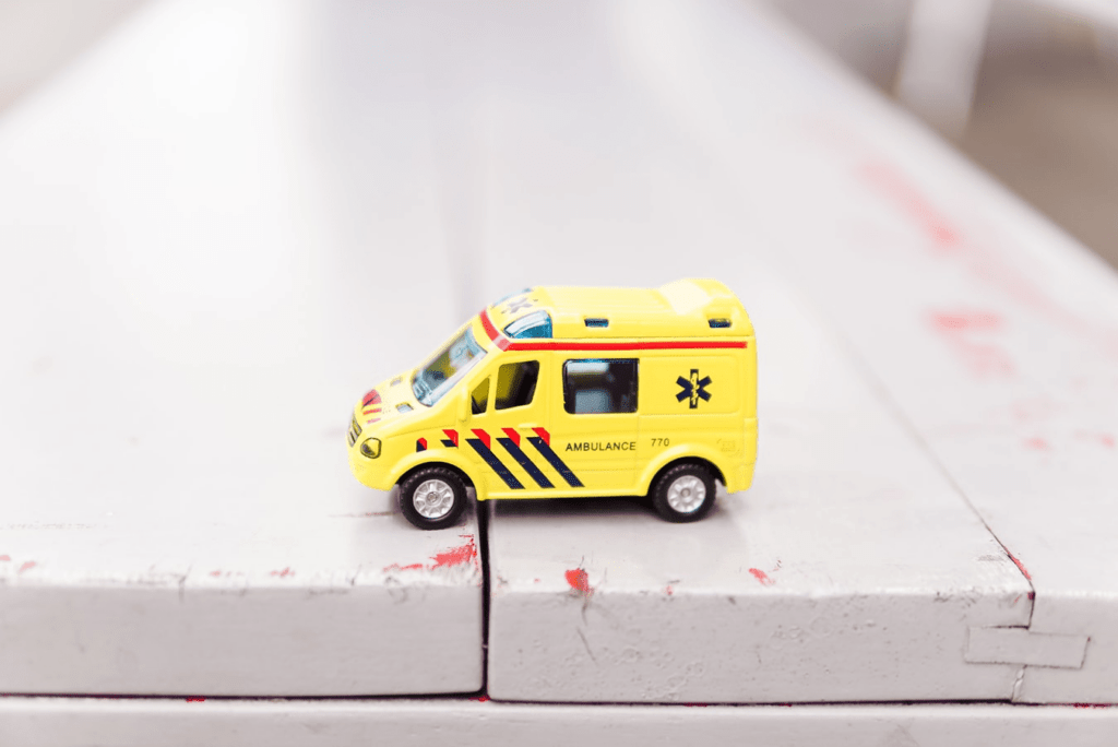 Spielzeugkrankenwagen