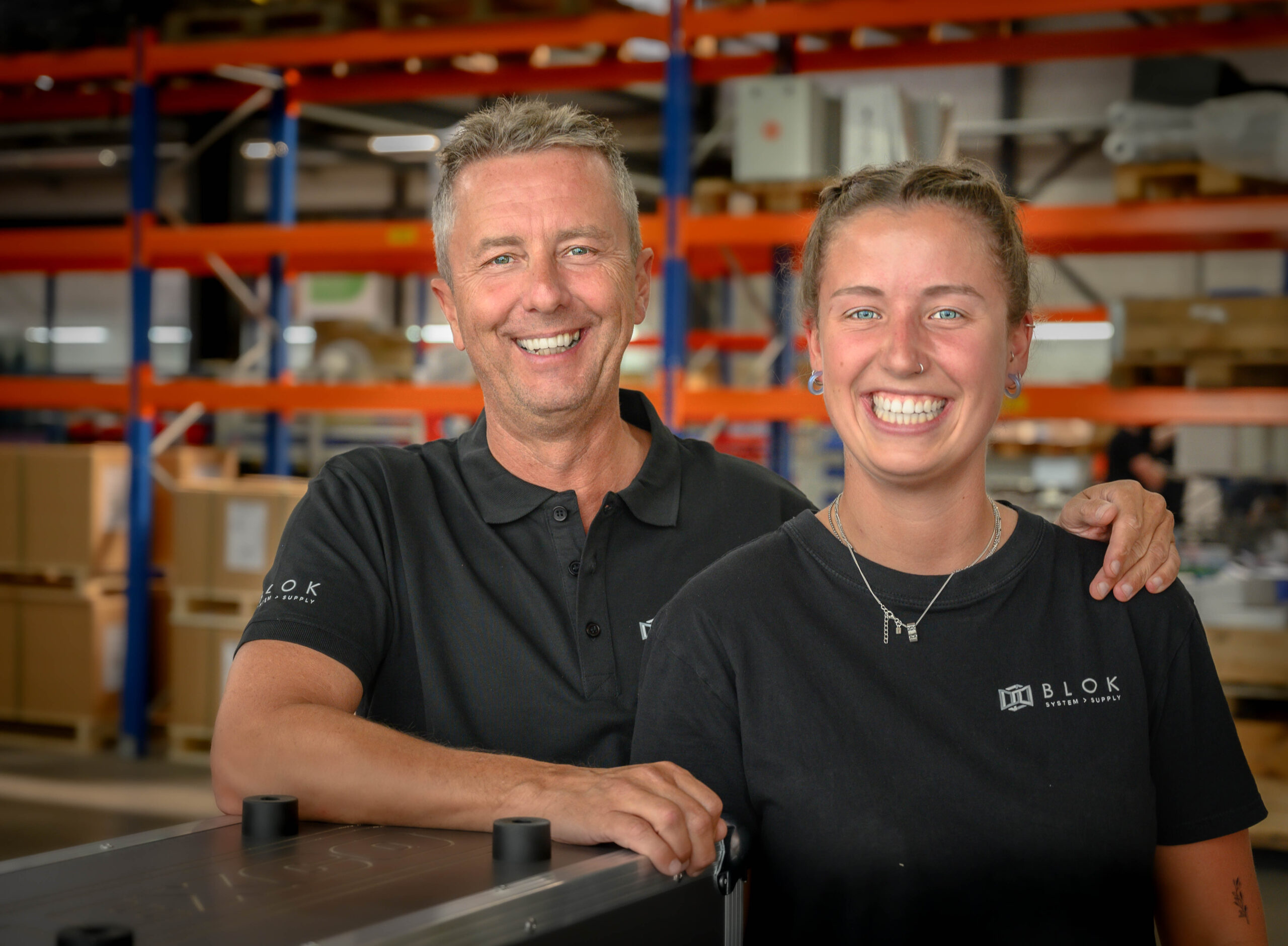 Vader en dochter in de techniek