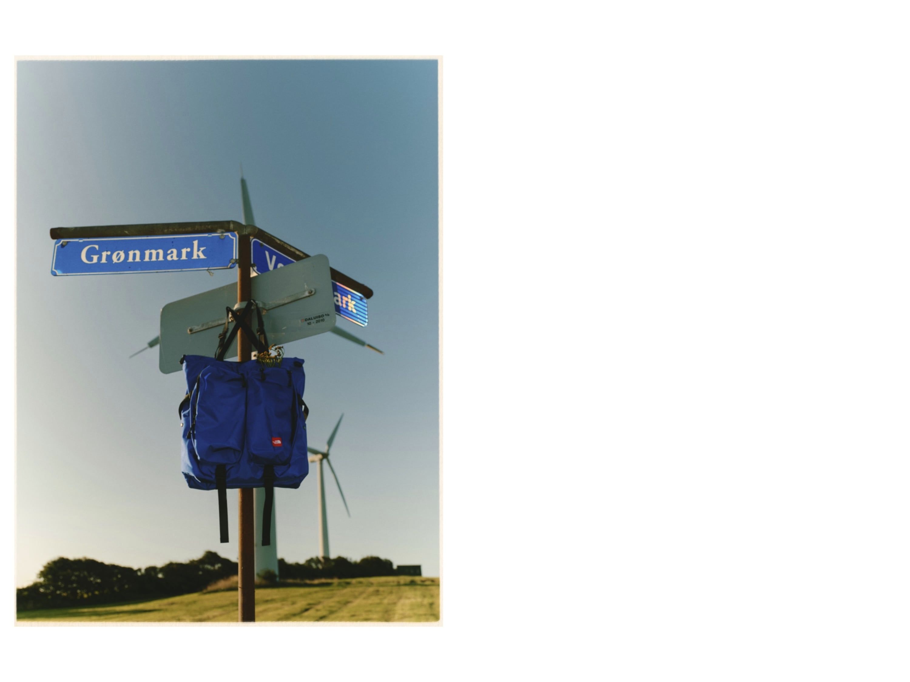 Blue RedBox bag at the Kegnæs location