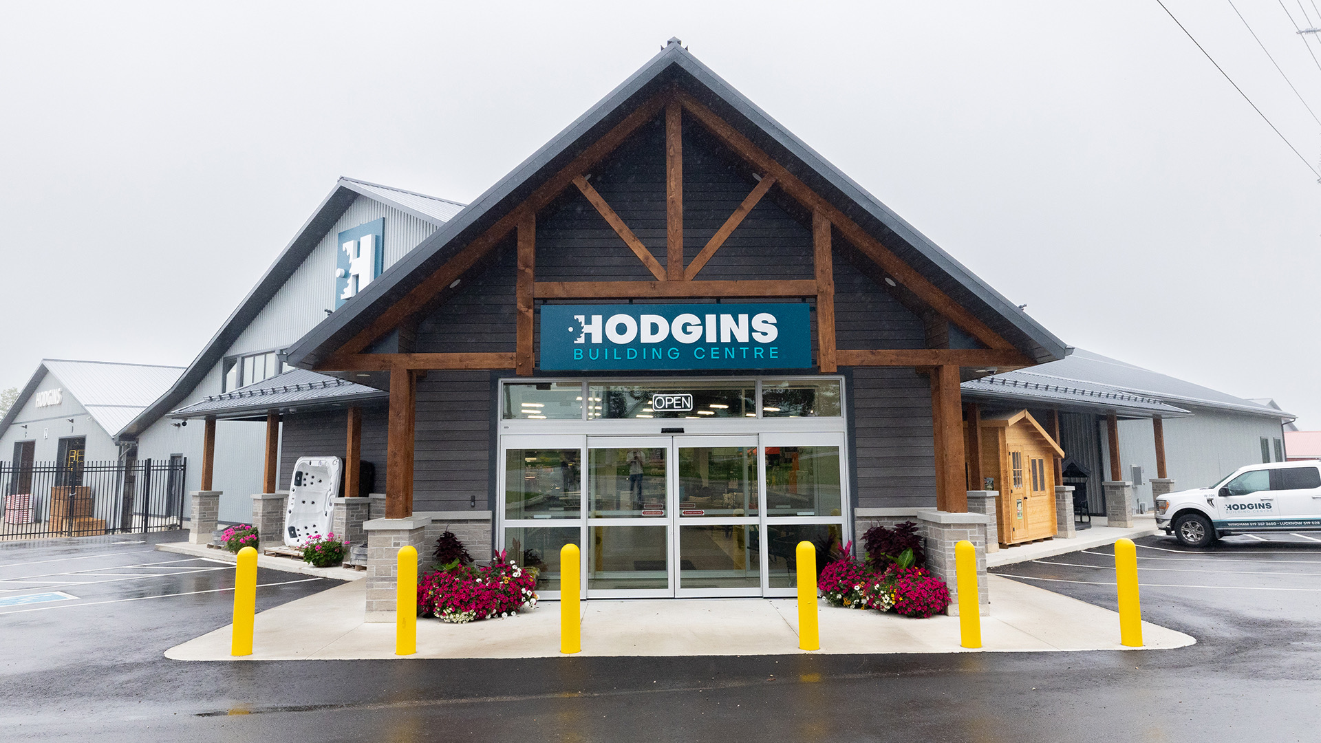 Hodgins Building Centre — Wingham, ON