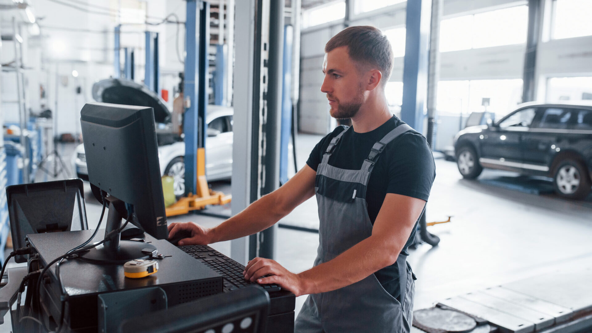 Streamline Payroll and Open Enrollment Season for Automotive Dealerships – Hireology