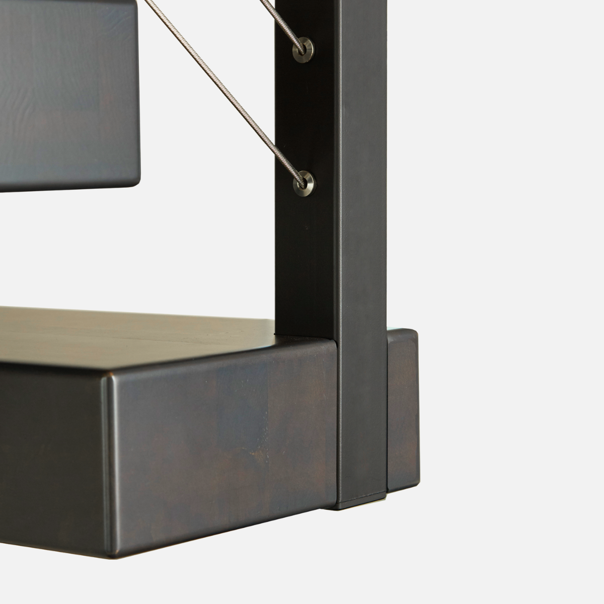 Tread inset mounted Signature post