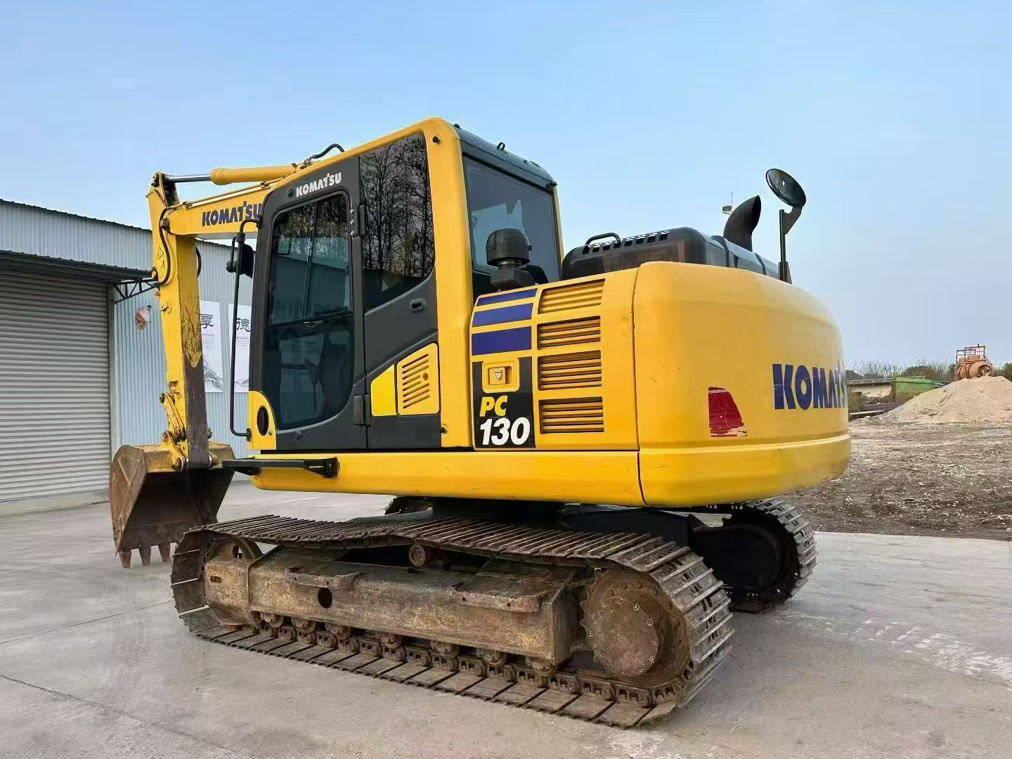 Komatsu PC130 excavator