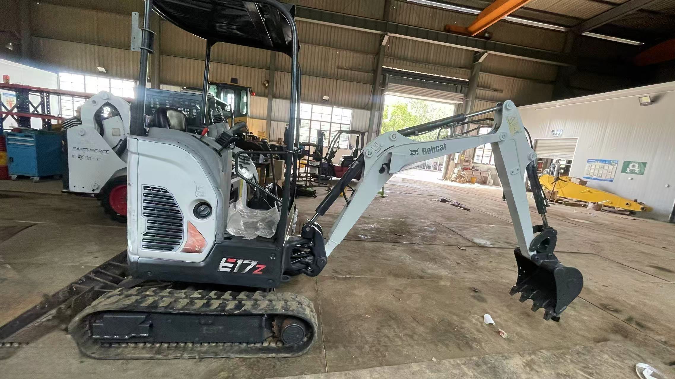 2021 Bobcat E17Z mini excavator