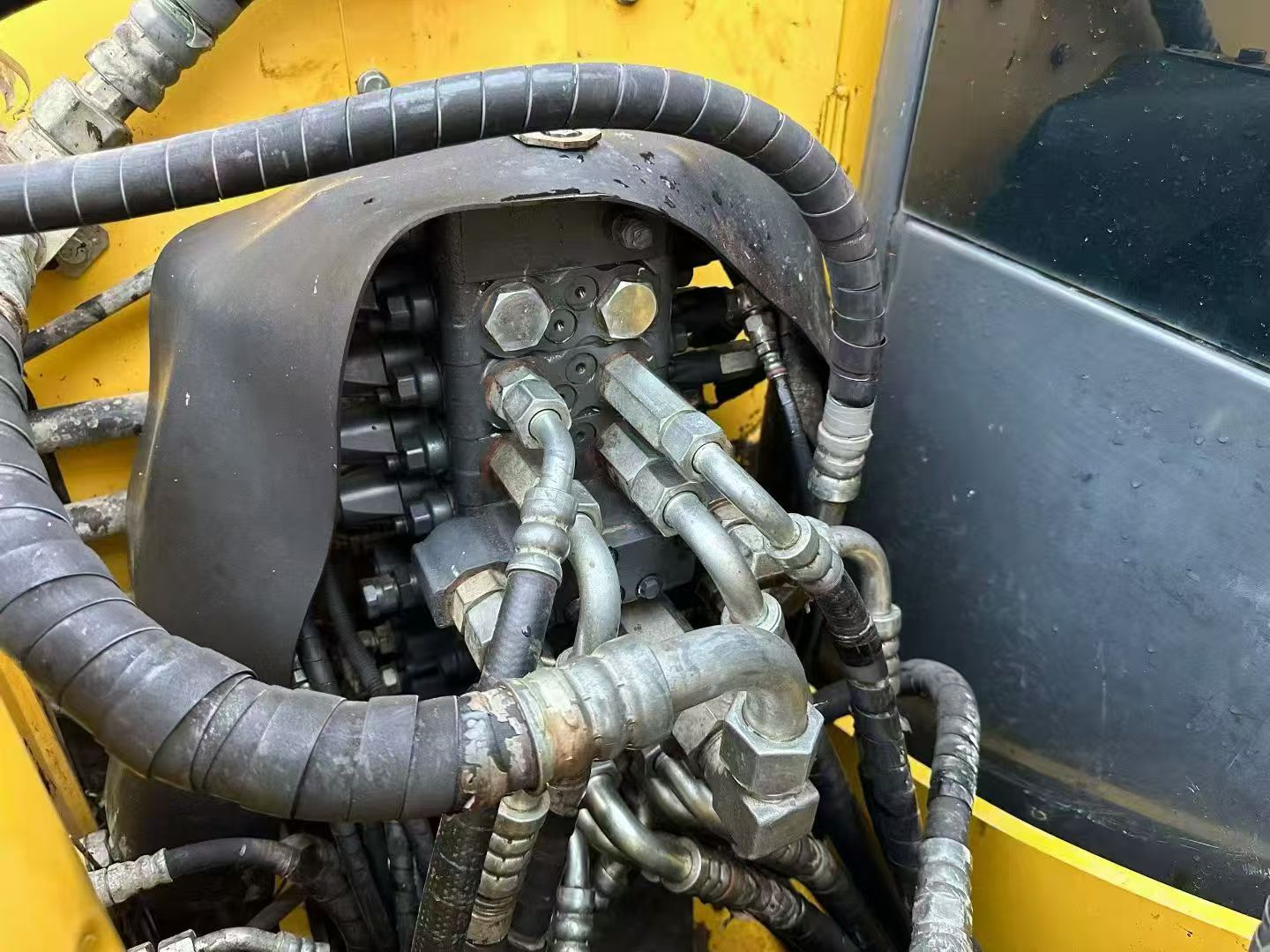 2019 Komatsu PC60 excavator — photo 4