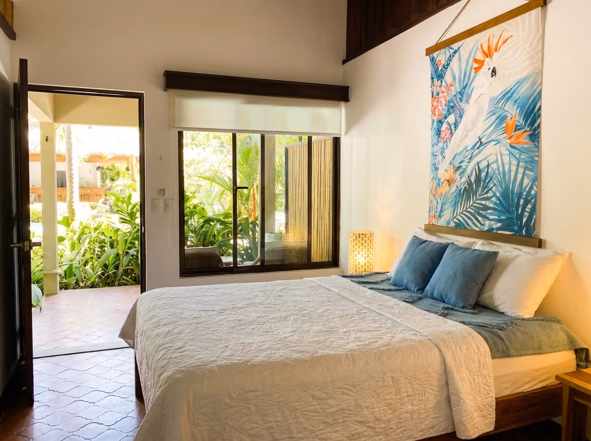 Guest room at Paradise Villas, one of 16 rooms