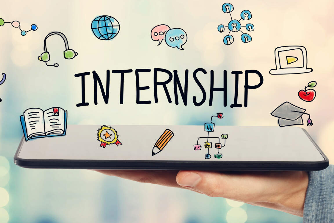 The Ultimate Guide to Internships and Entry-Level Jobs: The Career Launchpad