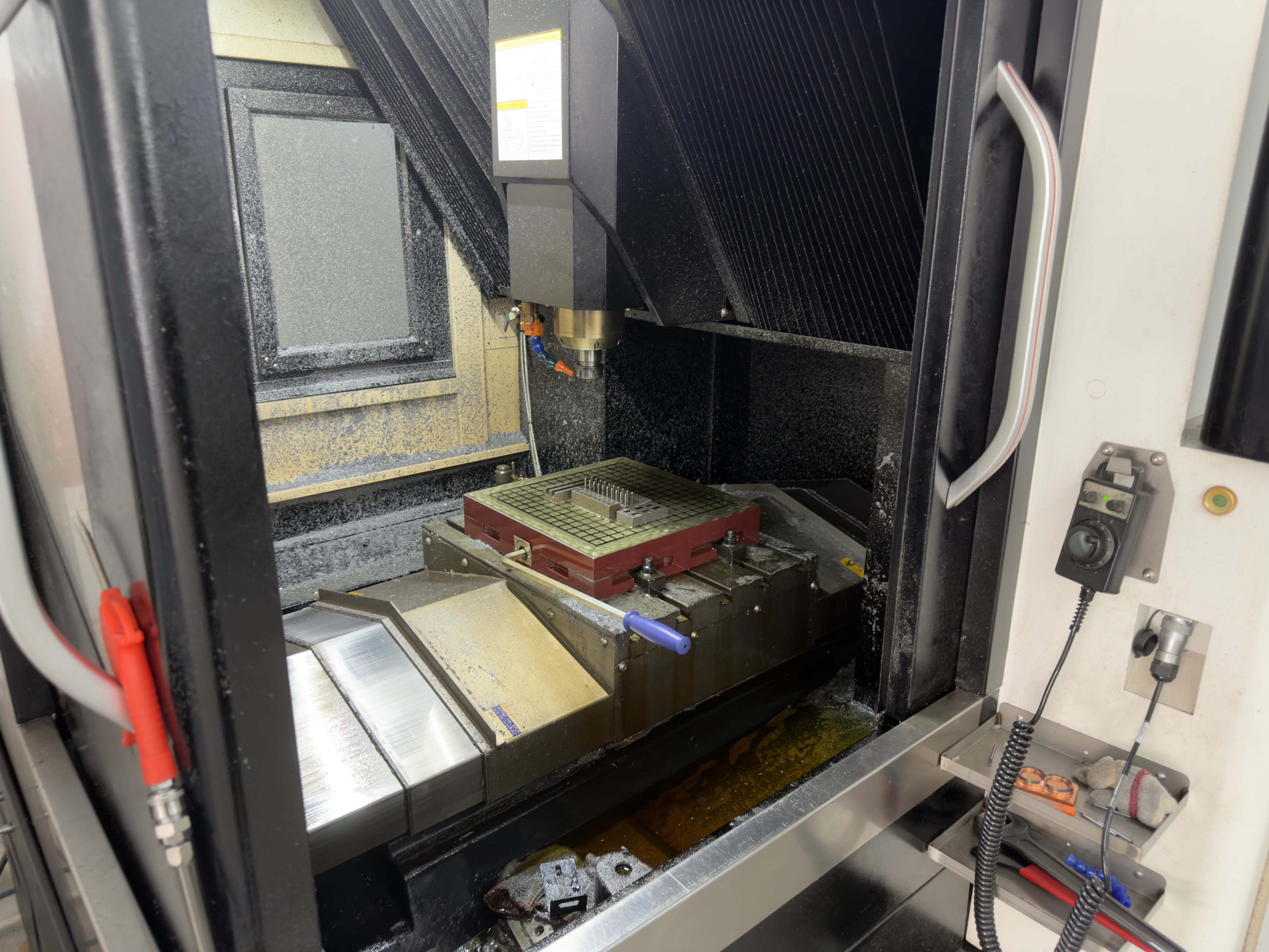 XENREE CNC workshop equipment