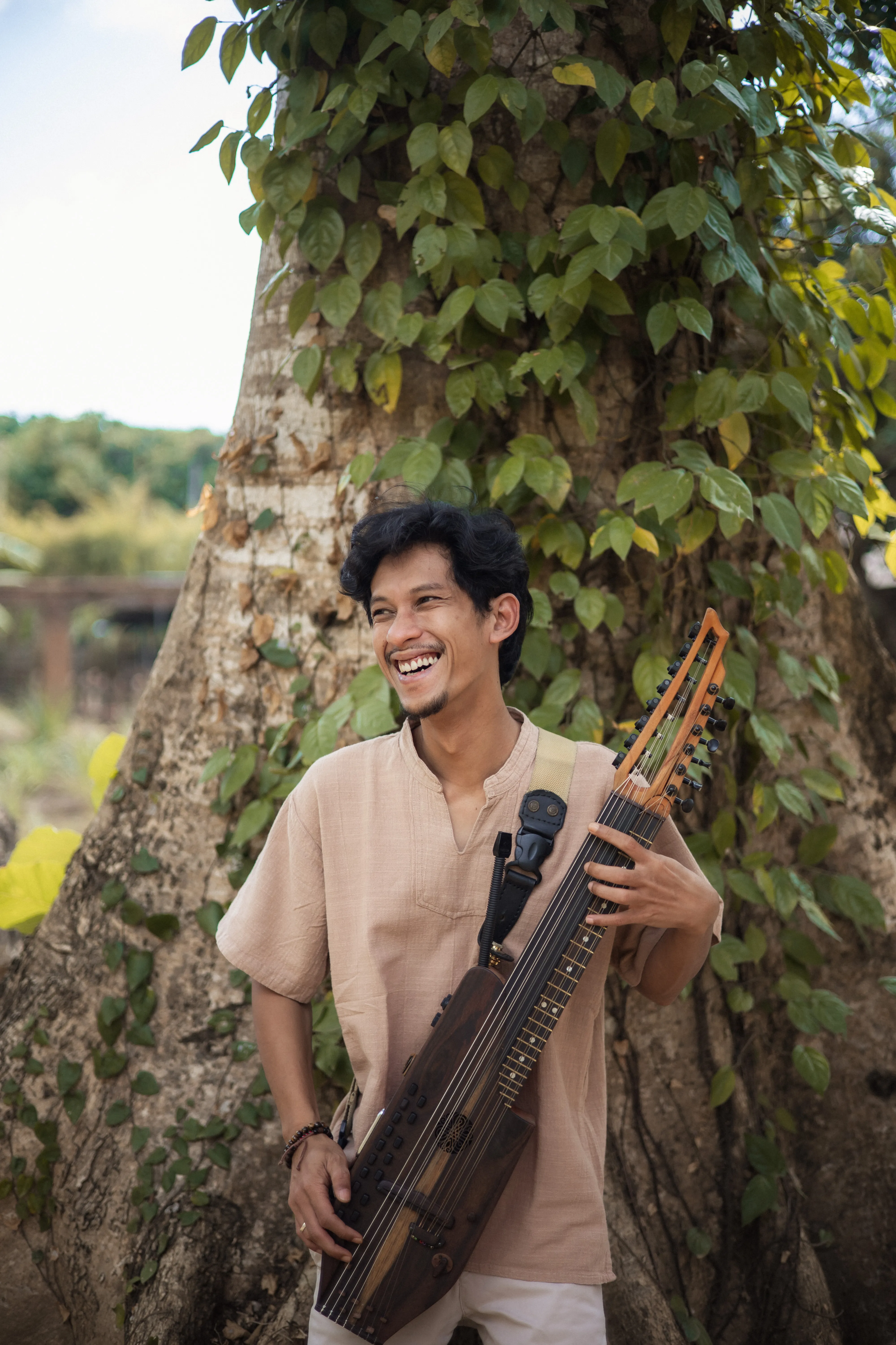 Adam leading a sound healing session at Balquisse Heritage Hotel in Jimbaran