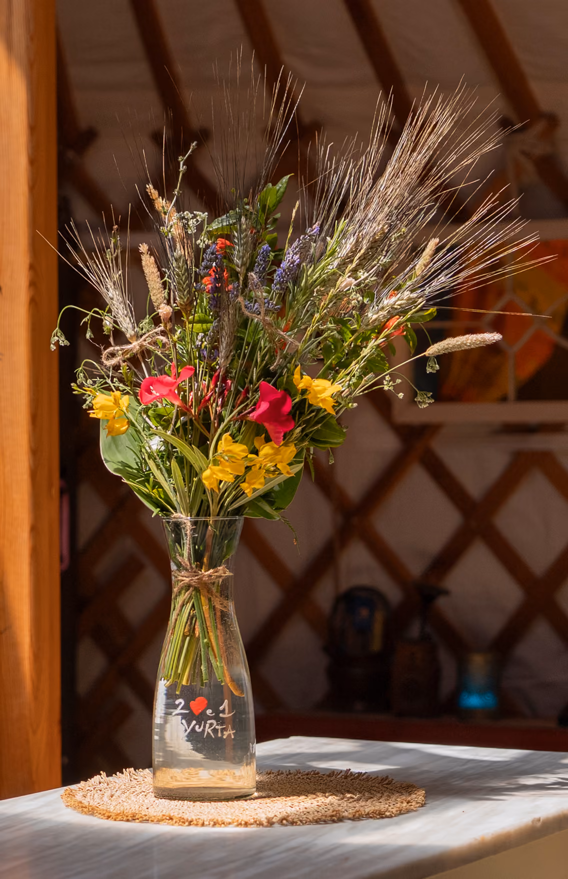 Un mazzo di fiori di campo