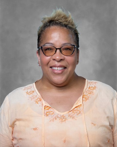 Shana Harris staff portrait photo