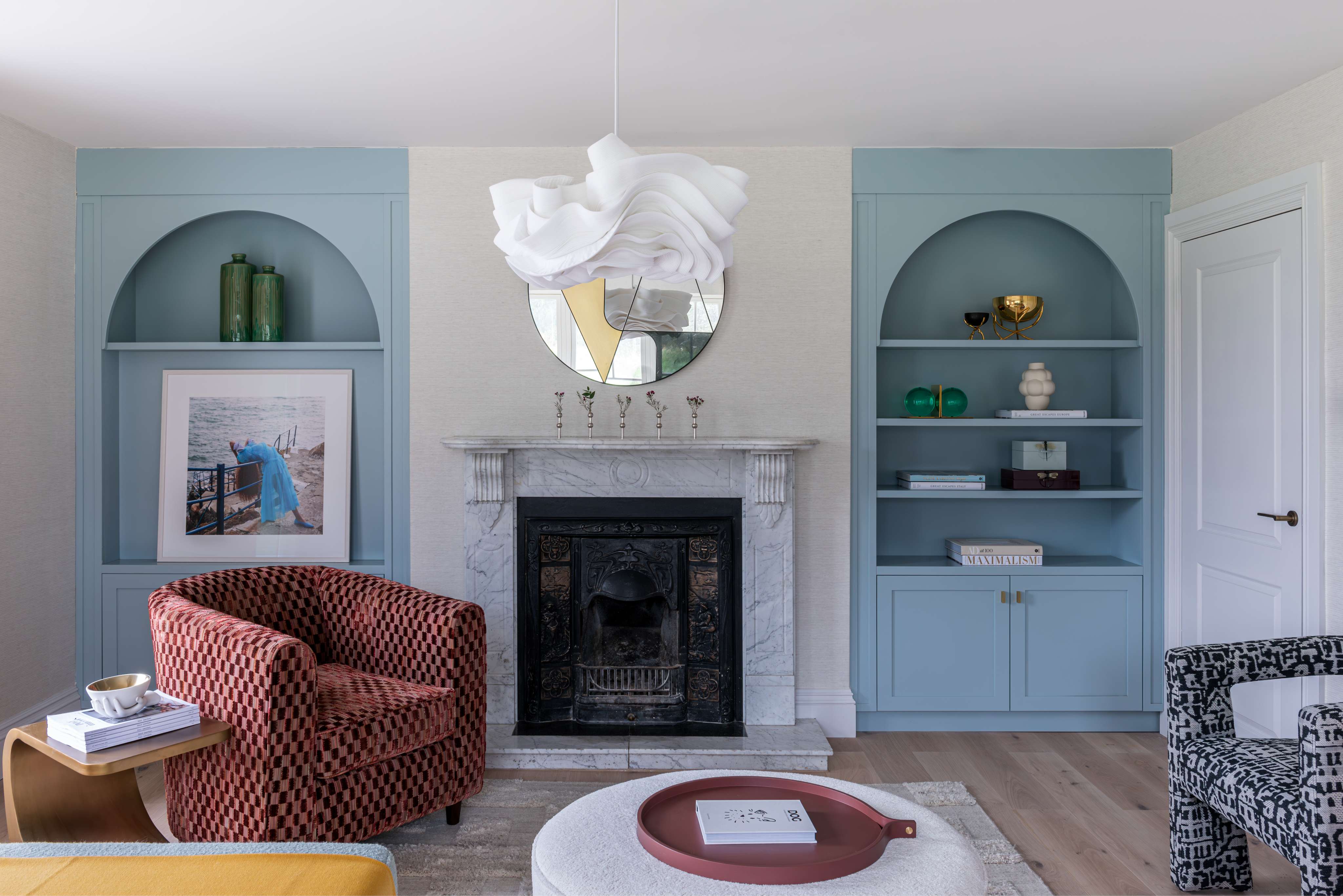 Cottage Charm project by Opus Interior Design, combining contemporary design with decorative richness