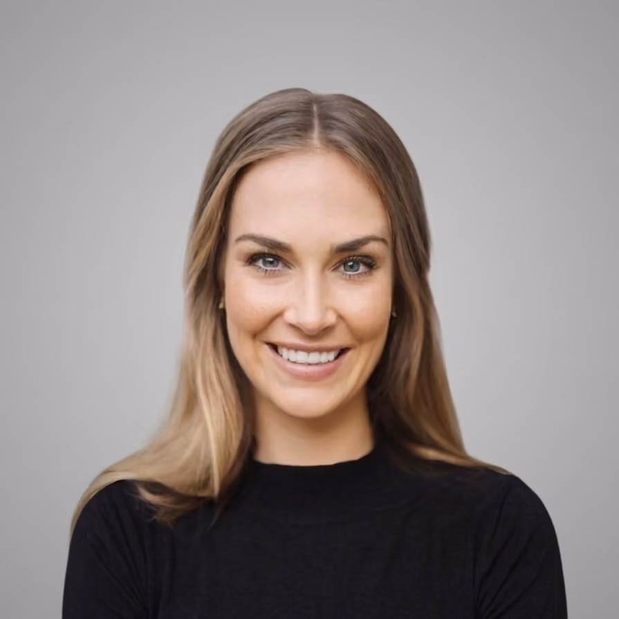 Rebecca, Geschäftsführerin und Bildungsberaterin der LearnWise Academy