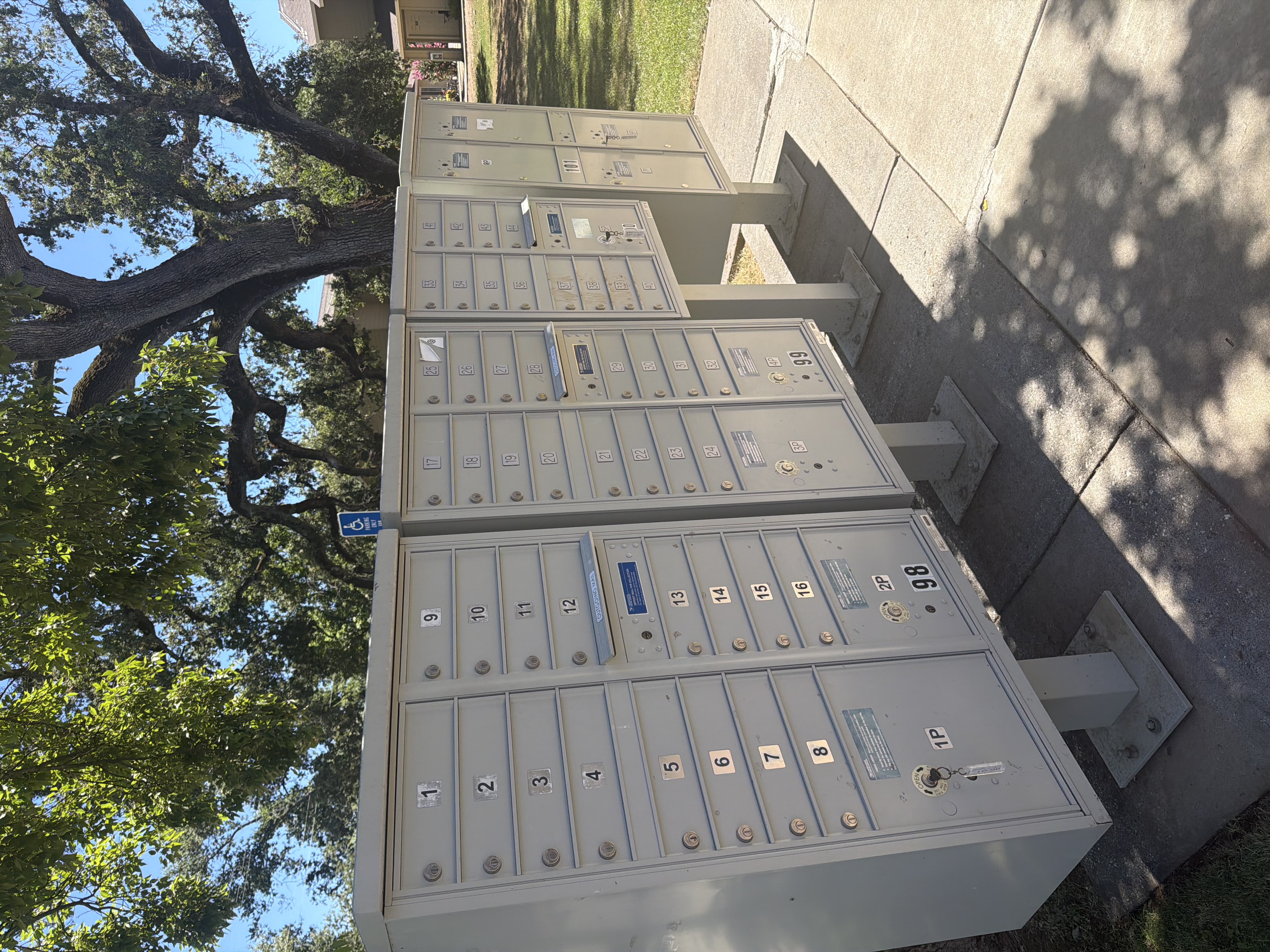 Outdoor Mailboxes