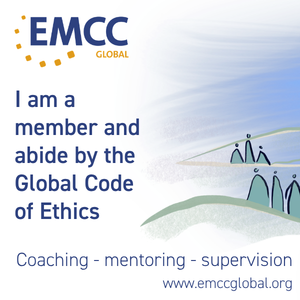 Selo de membro da EMCC Global, que declara adesão ao Global Code of Ethics