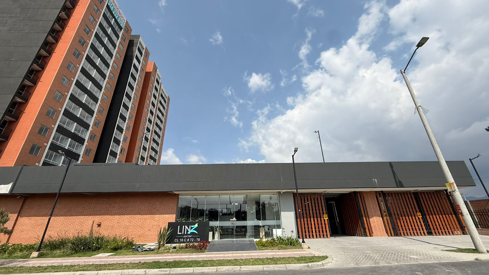 Lobby: Lobby del edificio Linz Zentral, Bogotá