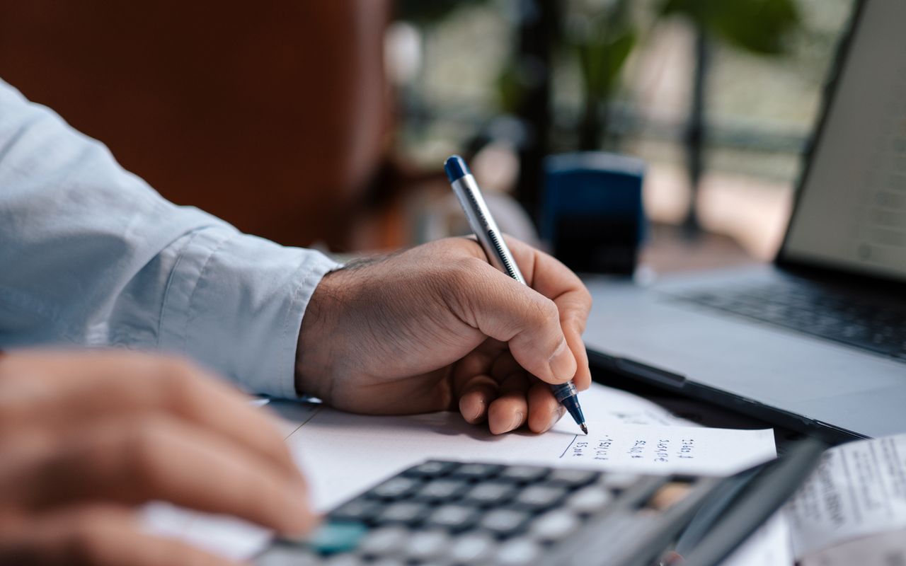 Are Your Tax Instalments Too High or Too Low? How to Adjust Before the Surprise
