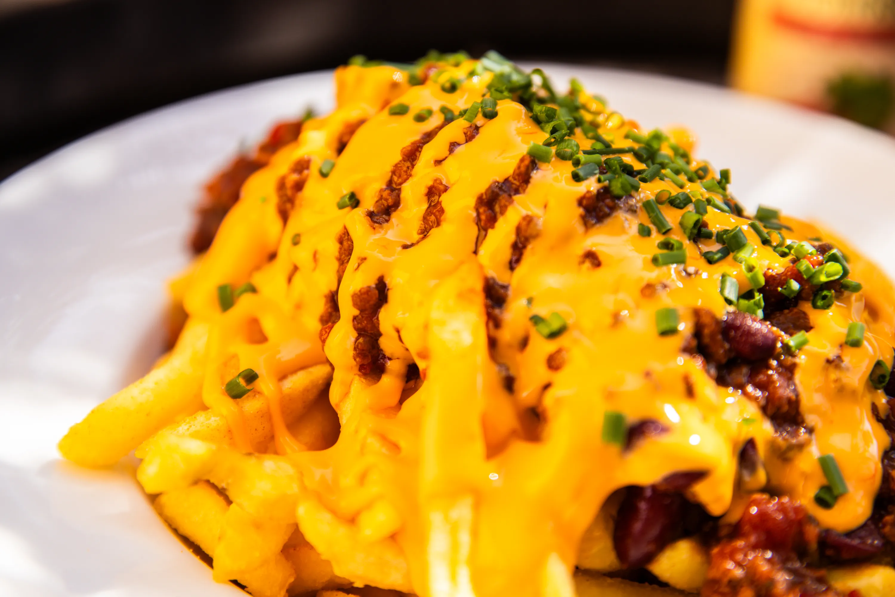 Käsespätzle mit Röstzwiebeln und Schnittlauch – schwäbischer Klassiker im Uferstüble