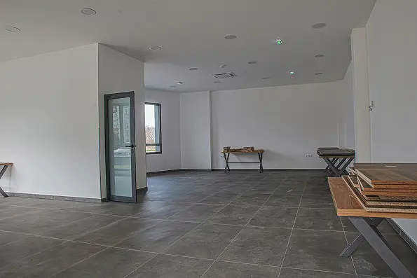 Iznajmljivanje poslovnog prostora u prizemlju od 92m2 za startup timove i freelancere, Hub Vizantija Niš