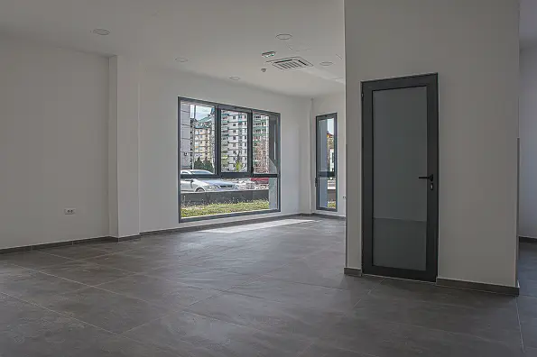Iznajmljivanje poslovnog prostora u prizemlju od 92m2 za startup timove i freelancere, Hub Vizantija Niš